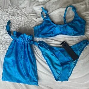 TRIANGL BIKINI NWT